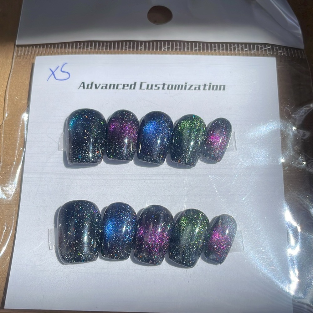 New press on galaxy cat eye glitter nails XS